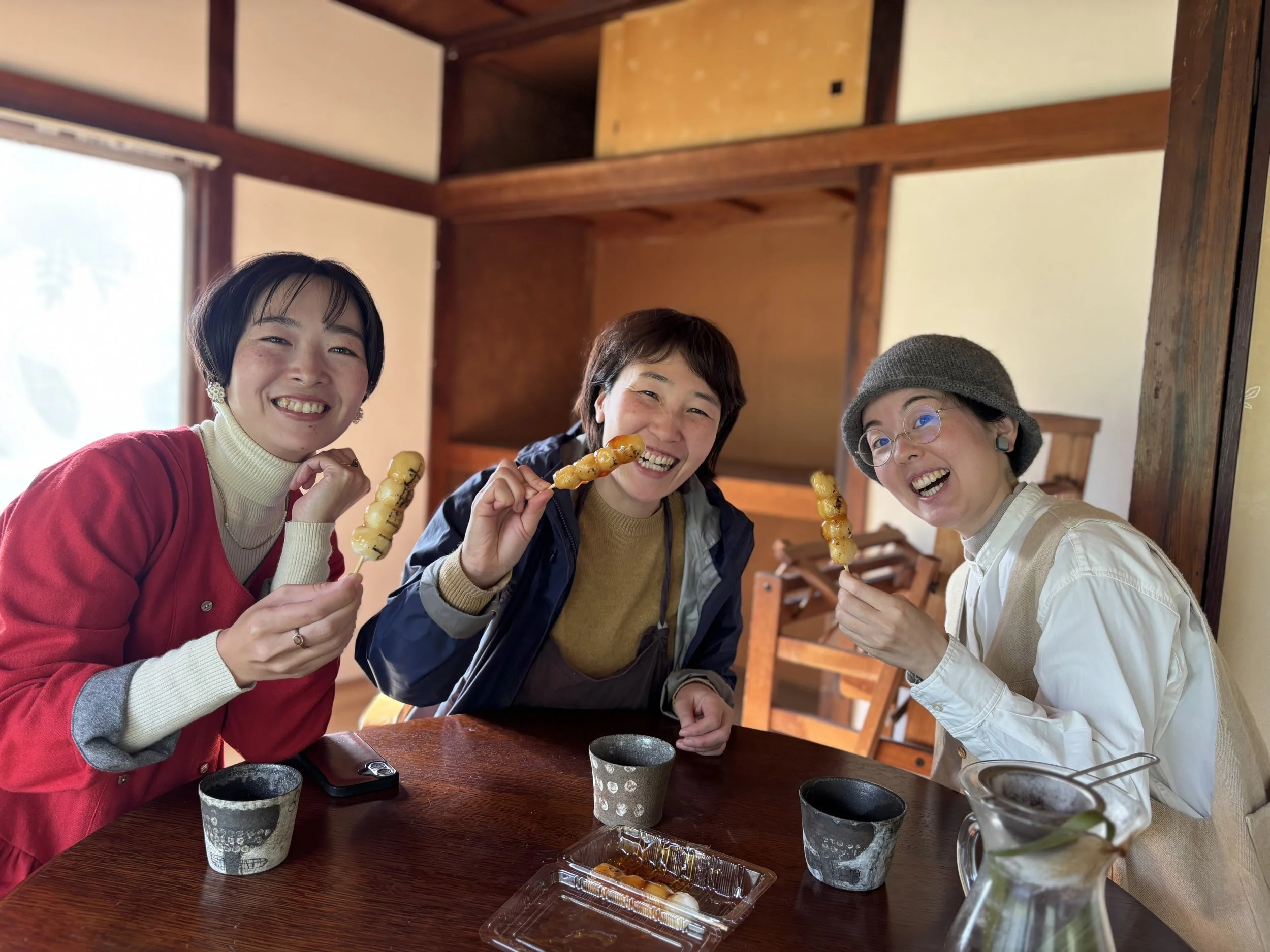 【ブランドインタビュー】大磯に流れるやわらかな時間  ー 宿・うつわ・絵が交わる場所で生まれた物語 ー