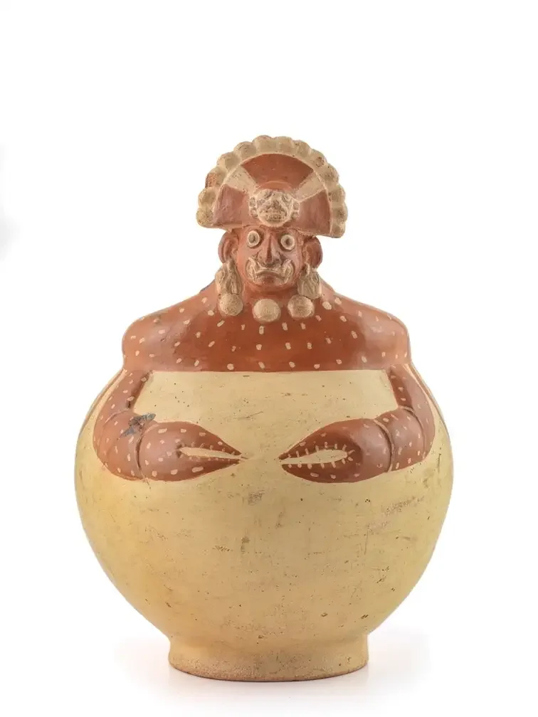 ＜カニの姿をしたアイ・アパエック＞紀元後100-800年　ラルコ博物館所蔵　©MUSEO LARCO  LIMA - PERU