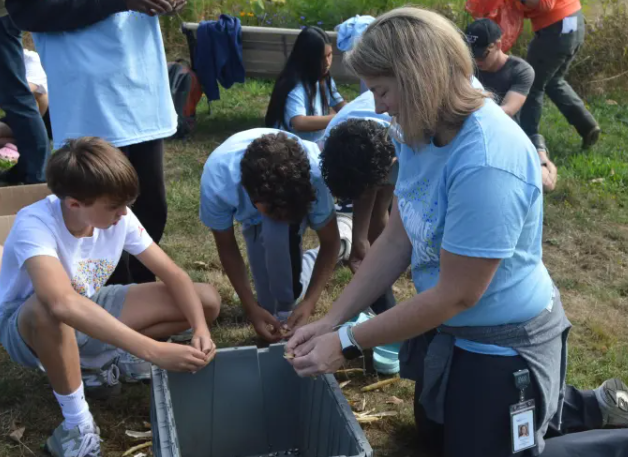 Saco Middle School students spread kindness across the community