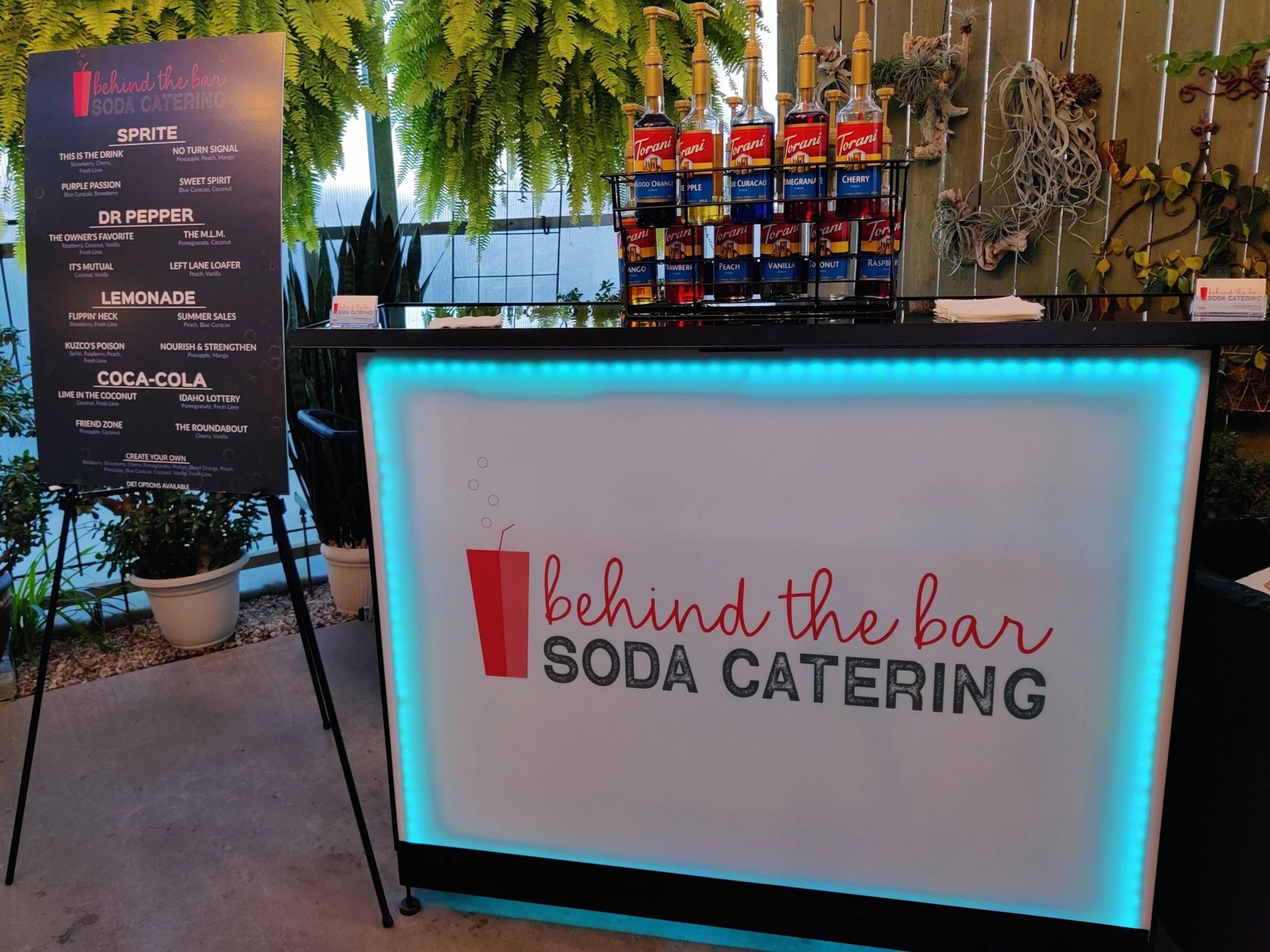 Behind the Bar Soda Catering - Mobile Bar