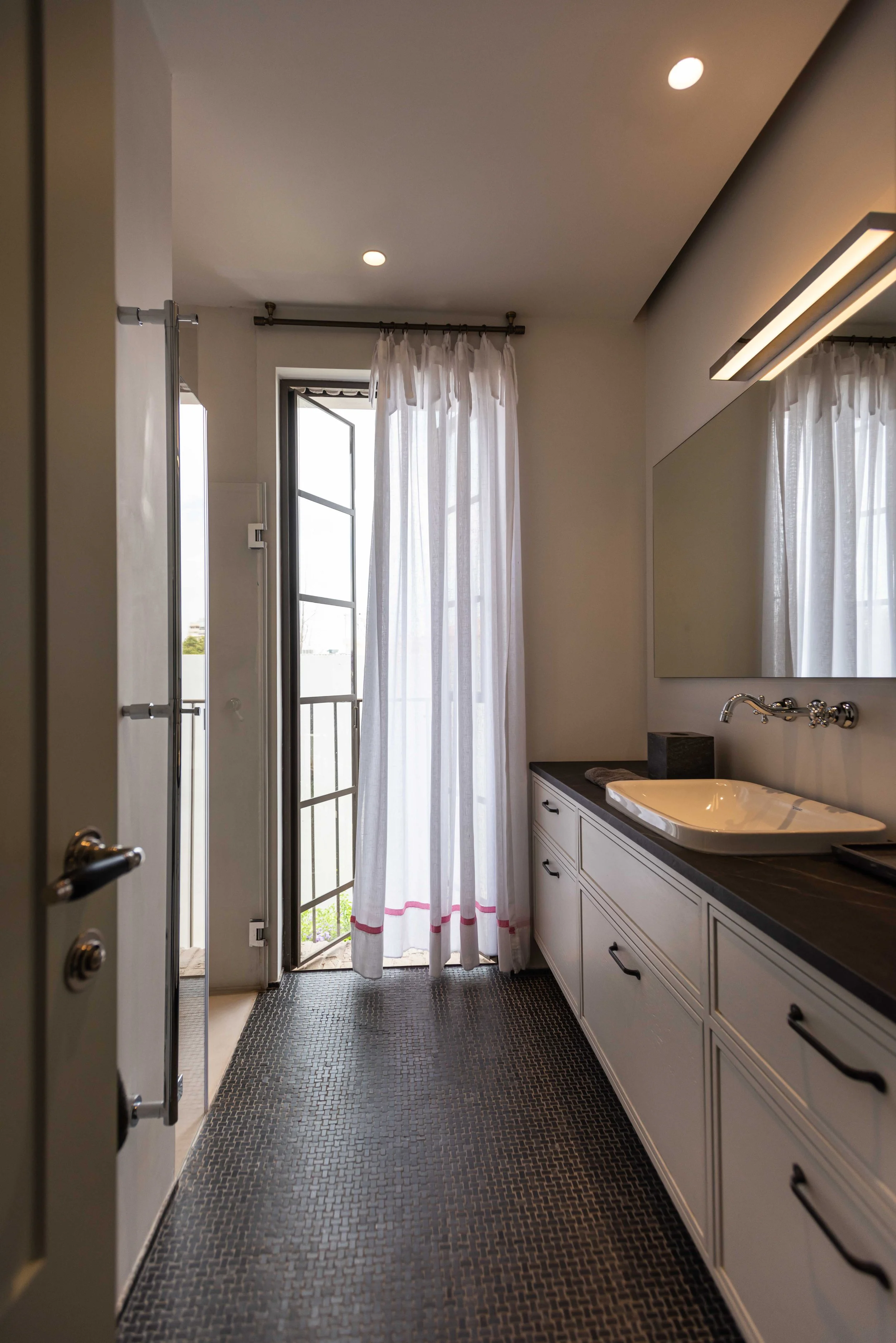 GiladRadat -0670.JPG