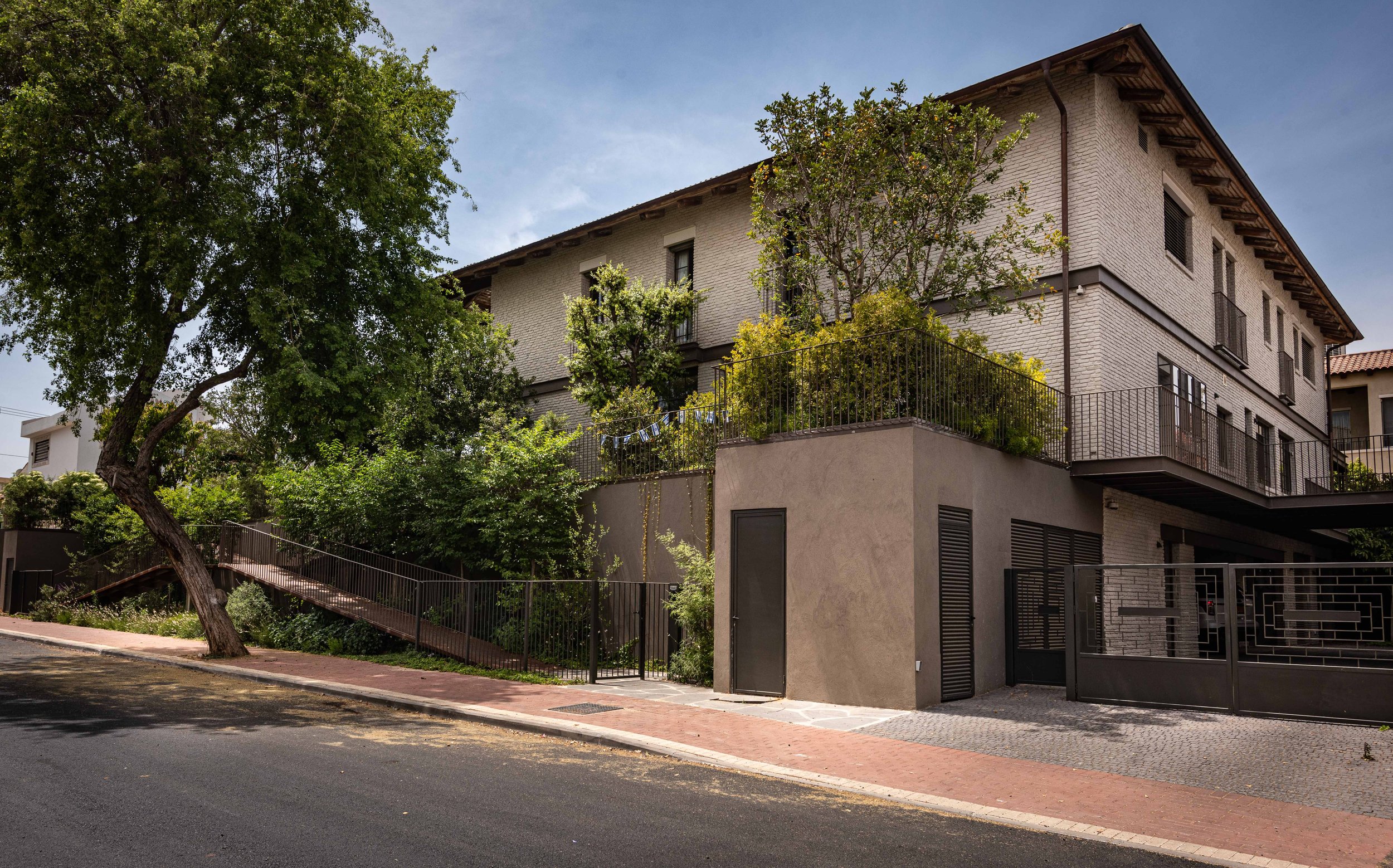 GiladRadat -0844.JPG