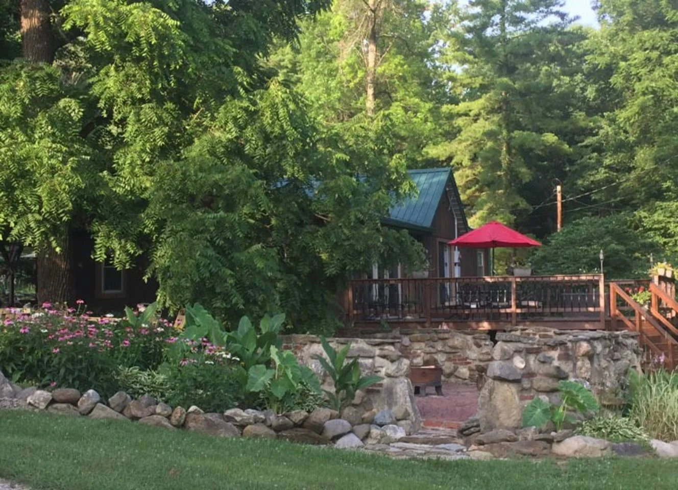 EAGLES RISE CABIN ON SUGAR CREEK