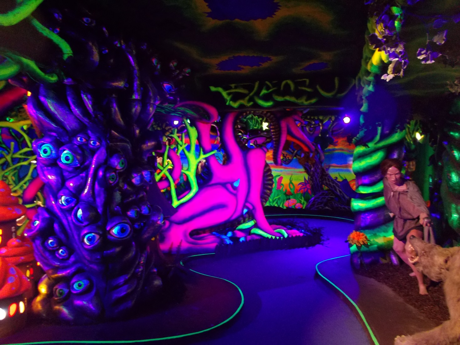 Dublin Wax Museum Installation — Julie Scenic Artist