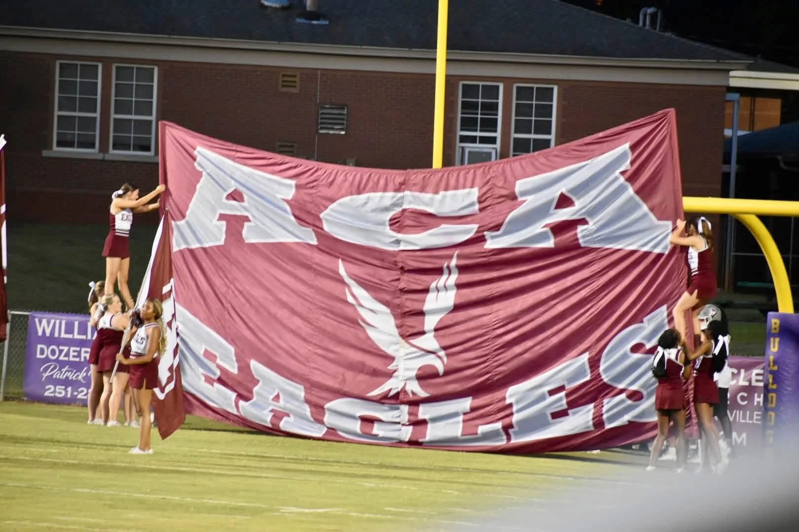 Eagles Win Sixth in a Row to Finish Regular Season