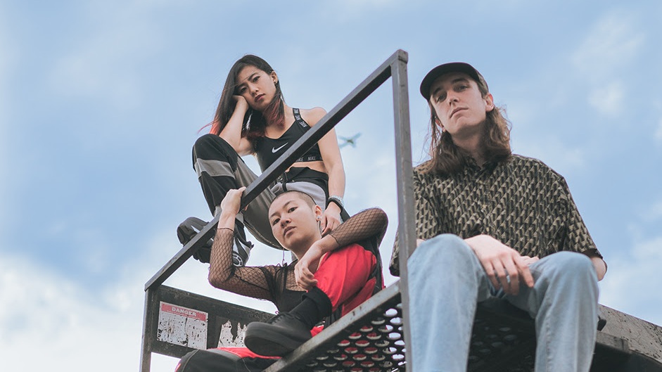 Dream pop group No Vacation unveil new single "Estrangers" from forthcoming 'Phasing' EP  