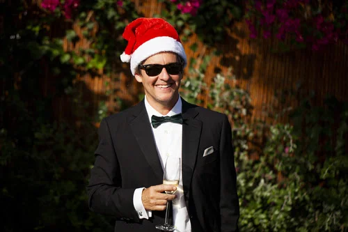 Josh Rouse announces holiday album 'The Holiday Sounds Of Josh Rouse', release new song "Mediterranean X-Mas"