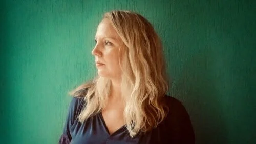 Mary Bragg releases cover of Aaron Lee Tasjan's "Don't Walk Away"