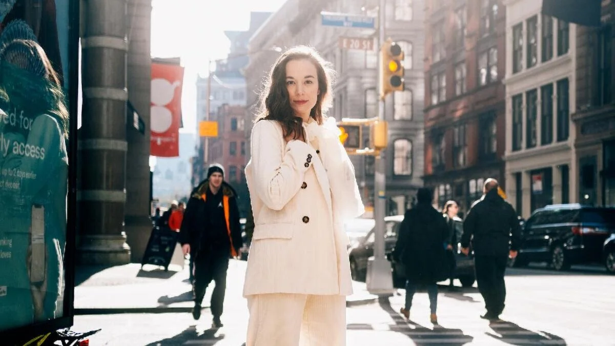 Margaret Glaspy releases new single "Stay With Me"