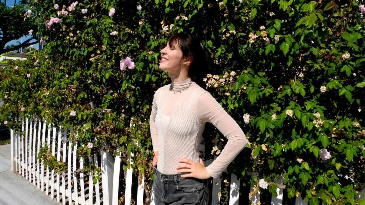 Peach Kelli Pop release new single "Stupid Girl"