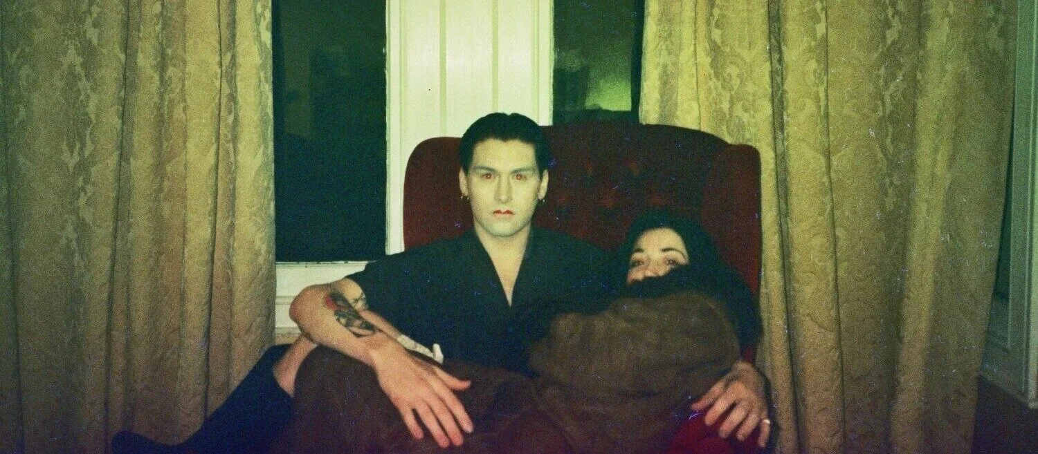 Robbie and Mona (Pet Shimmers) release new single "Queen Celine"