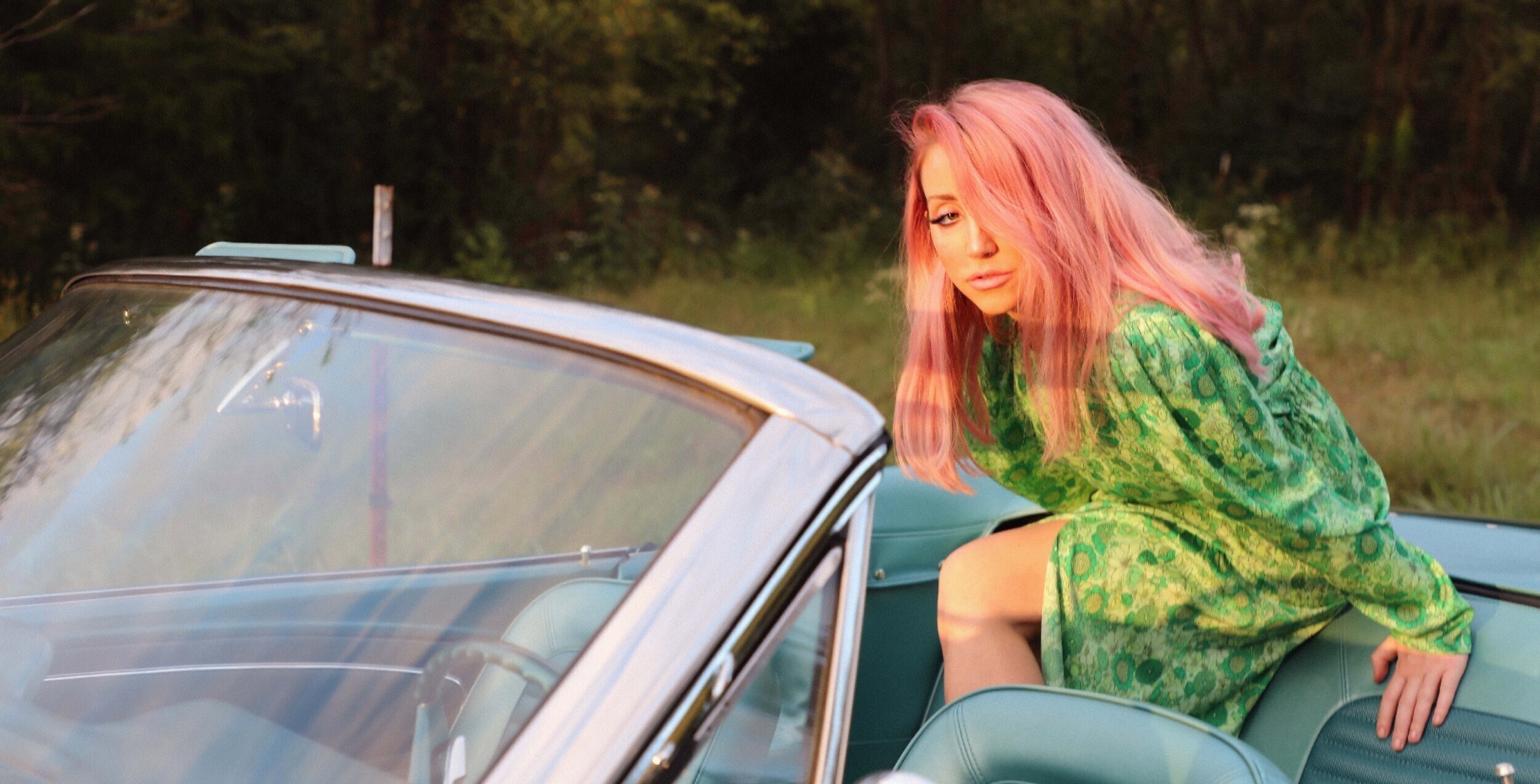 Ashley Monroe announces new album 'Rosegold,' releases new single "Drive"