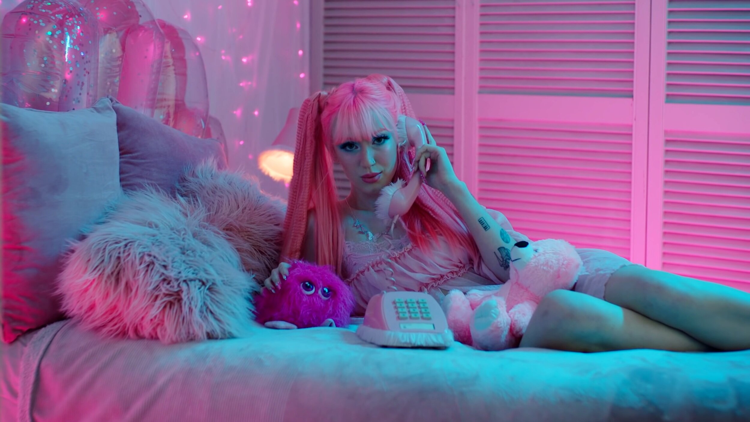 Peach PRC drops music video for "Josh"