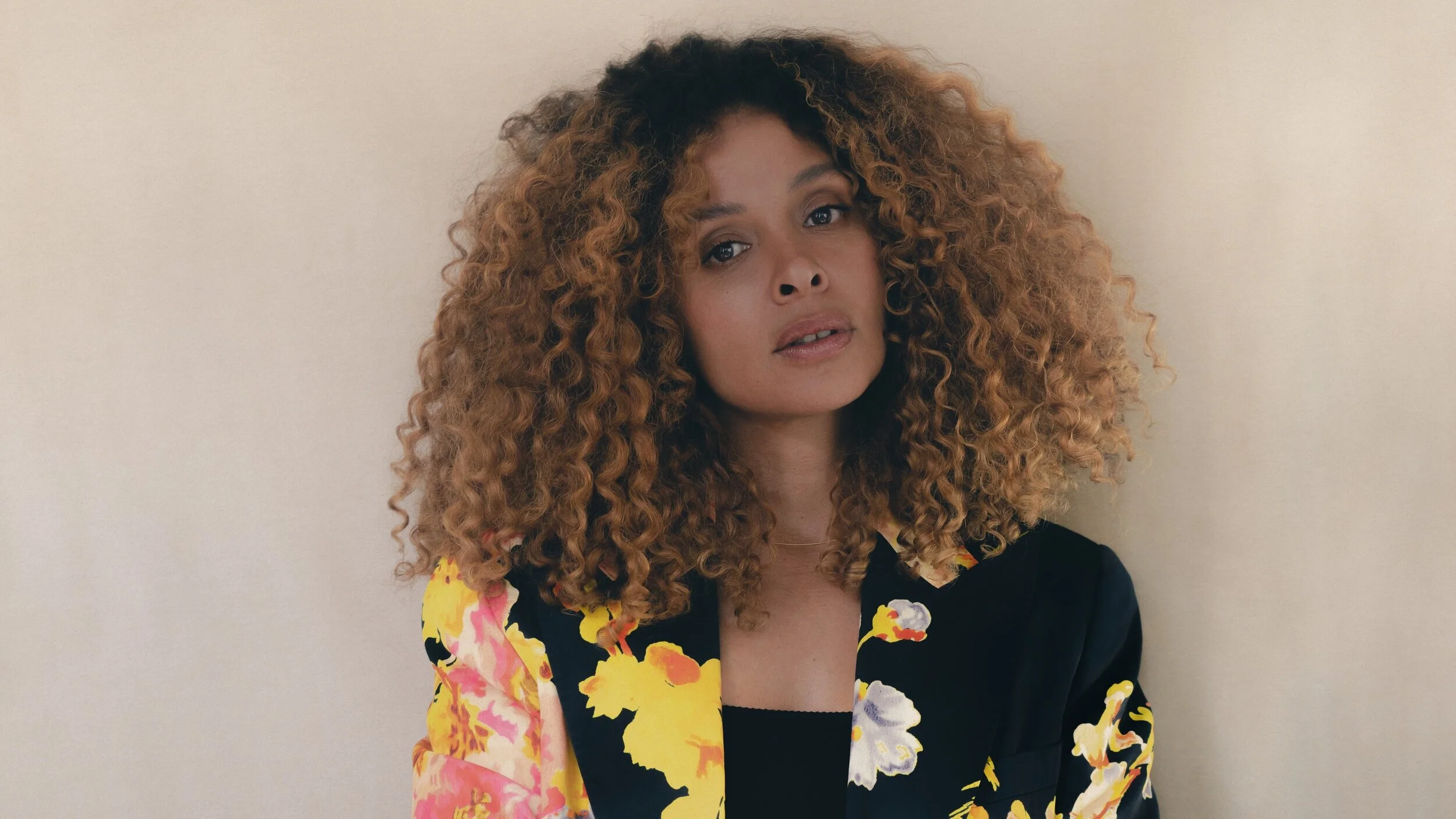 Joy Denalane releases cover of Bill Withers' "Use Me"