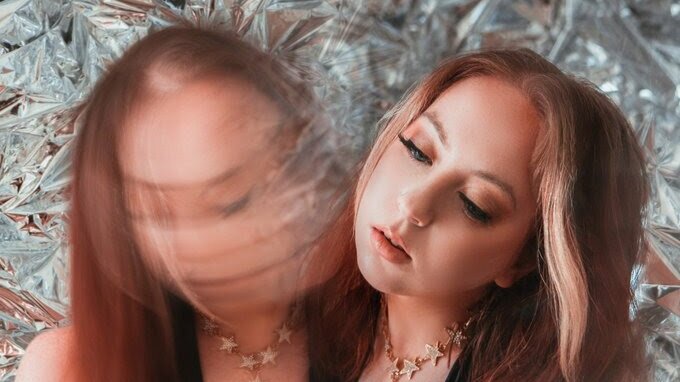 Kit Major releases music video for "When The Drugs Don't Work"