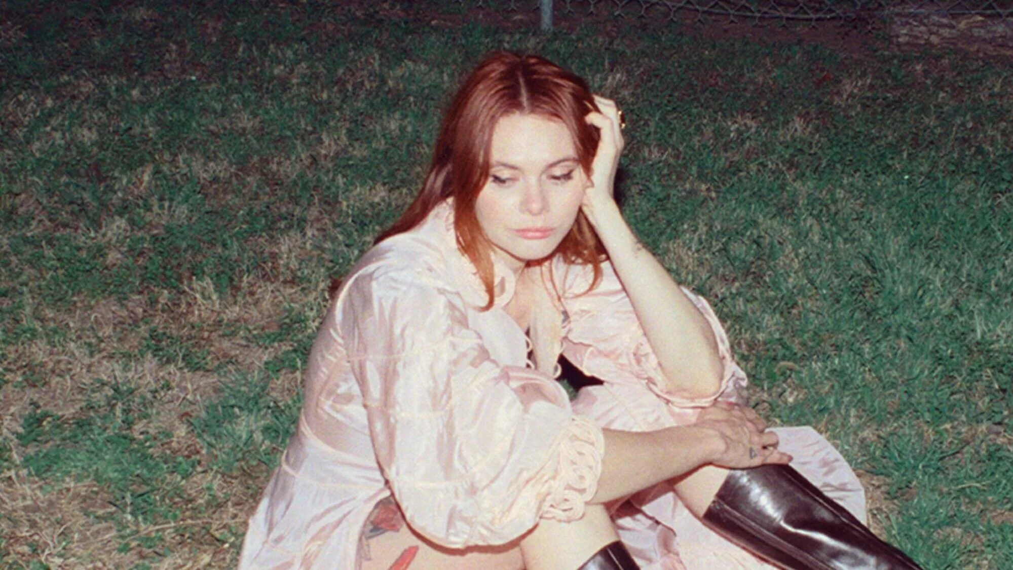 Suzanne Santo announces new album 'Yard Sale,' releases new track "Bad Beast"