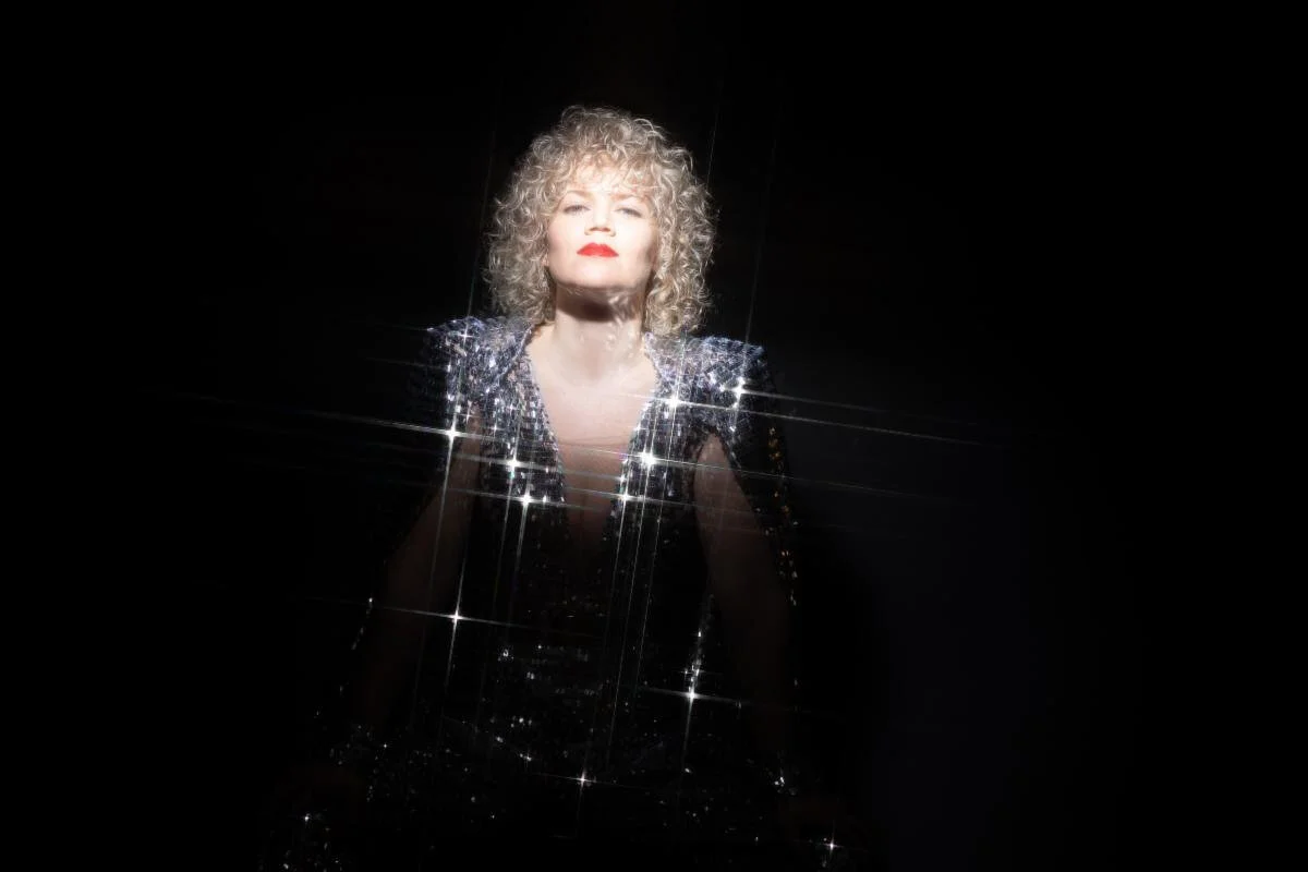 Alicia Walter (ex-Oshwa) releases new single "Suit Yourself"