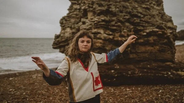 Me Lost Me announces 'The Circle Dance' EP, releases new single "Acrobat On The Roof"