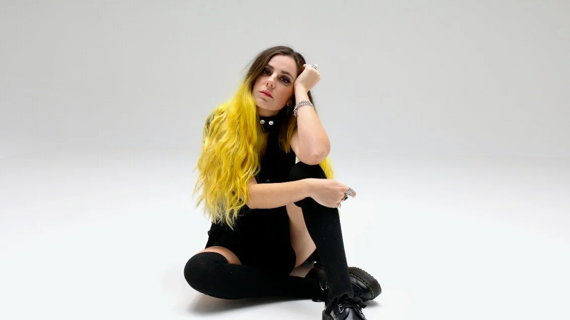 AViVA releases new single “Melancholy”