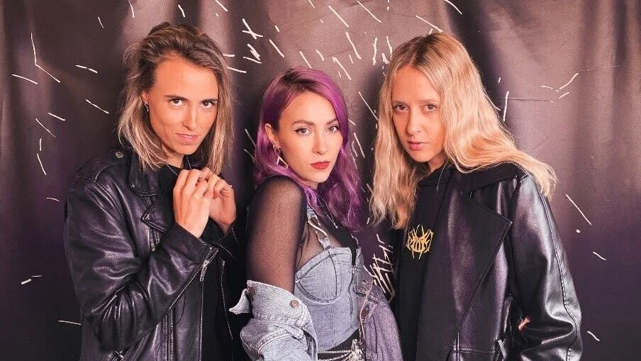 Eli and Fur collaborate with Camden Cox for “Burning”