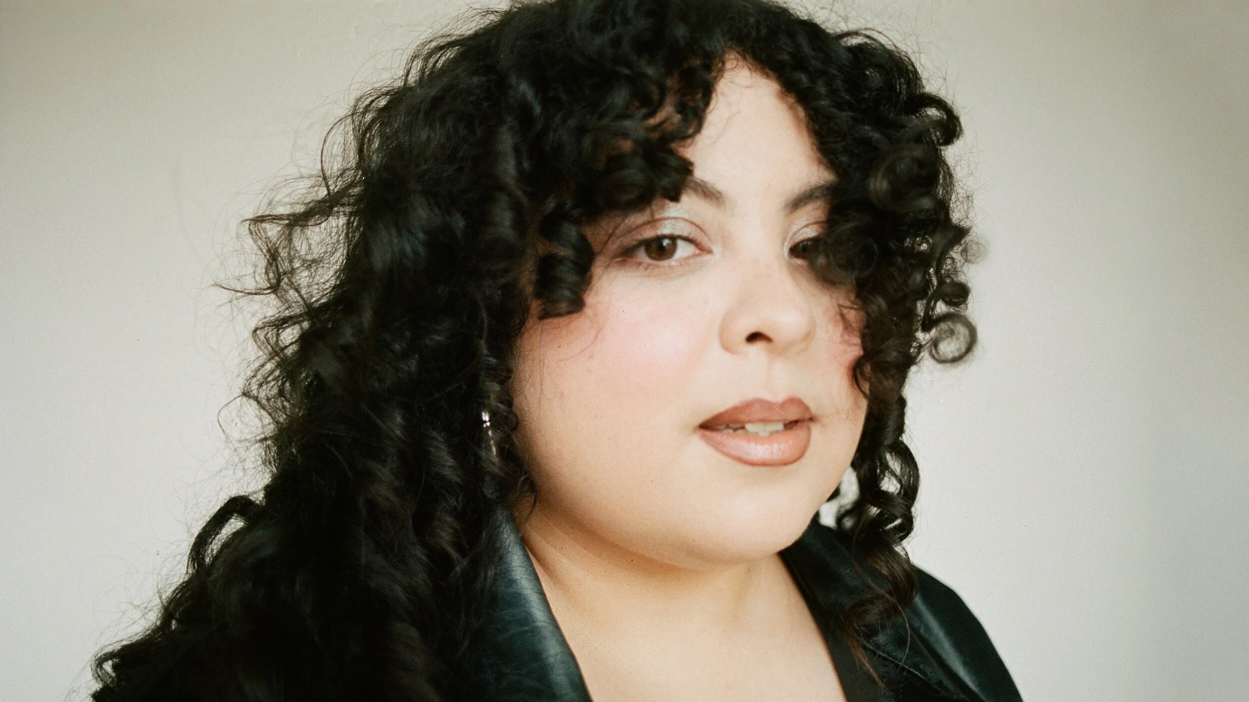 Kaina signs to City Slang, releases new single “Casita”