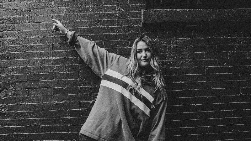 Chelsea Cutler releases new single “Devil On My Shoulder"