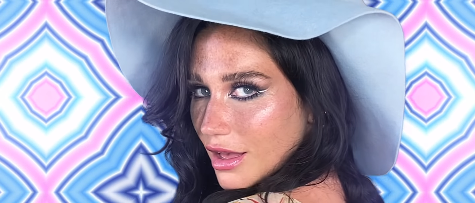 Kesha announces 2022 spring U.S. tour