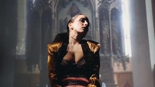 DANiiVORY releases music video for "Pink Lightning"