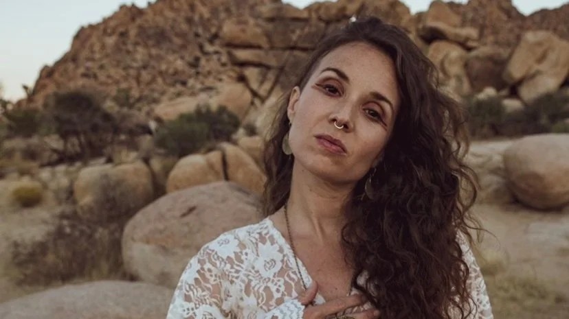 Arula releases new single "Break The Spell"