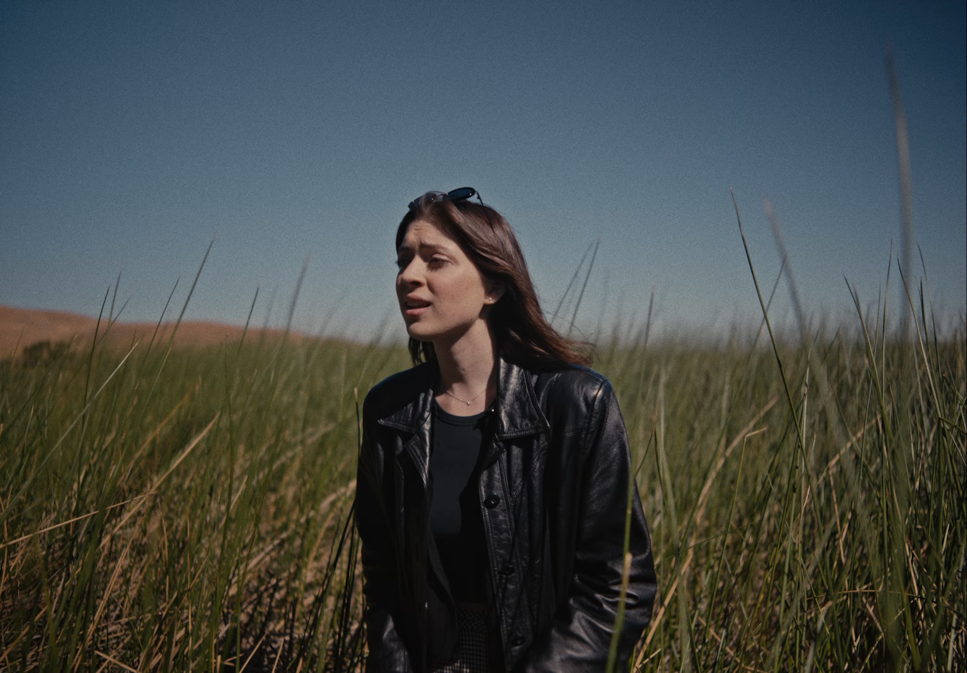 Lizzy McAlpine teams up with Ben Kessler for “reckless driving"