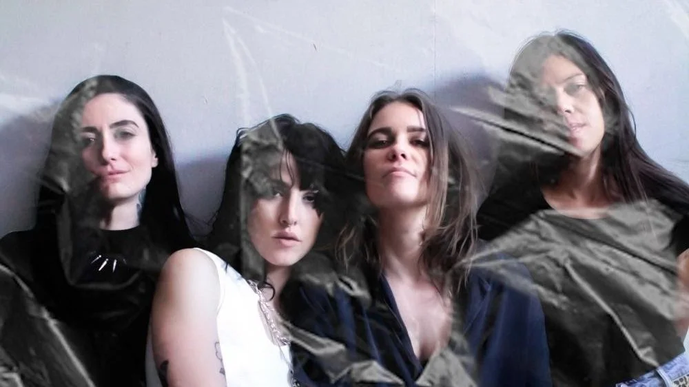Australian grunge band Downgirl release debut single "Beauty Queen"