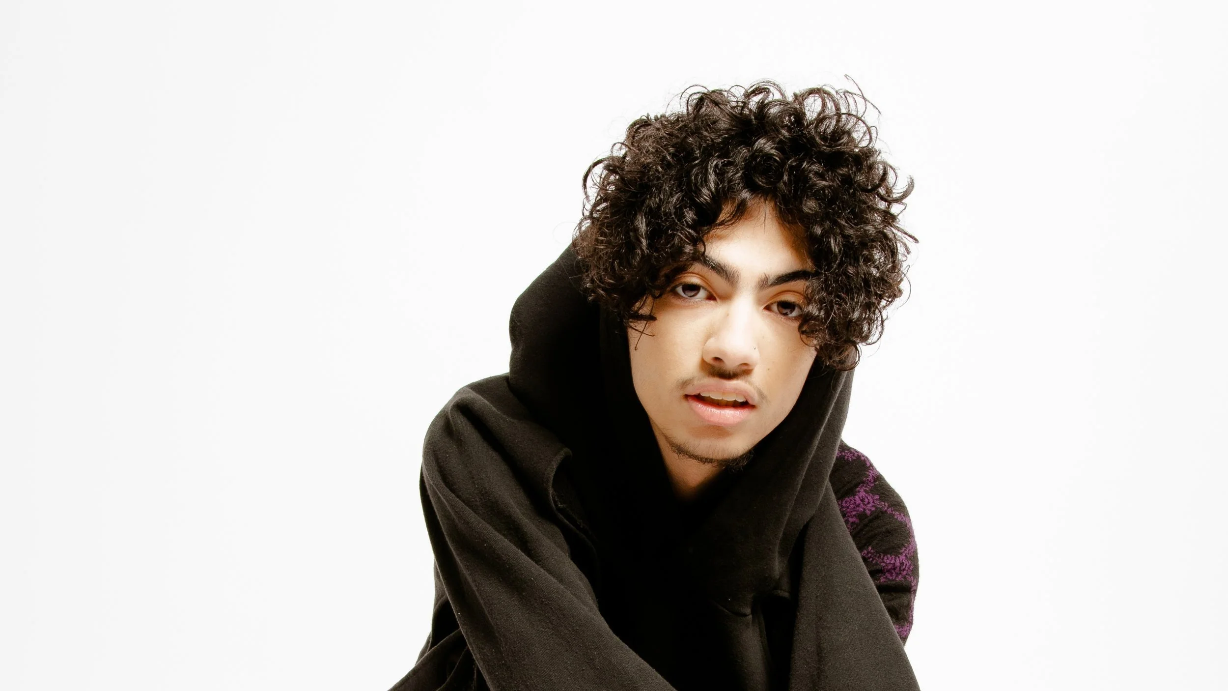ericdoa releases new single "Lifeline" with accompanying video game