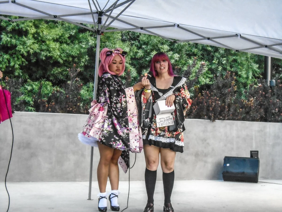   Summoner’s Cafe performing live. 
