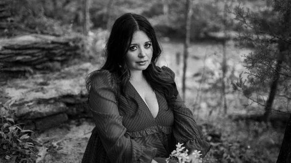 Colorado folk artist Emily Scott Robinson announces new EP 'Built on Bones,' unveils title track