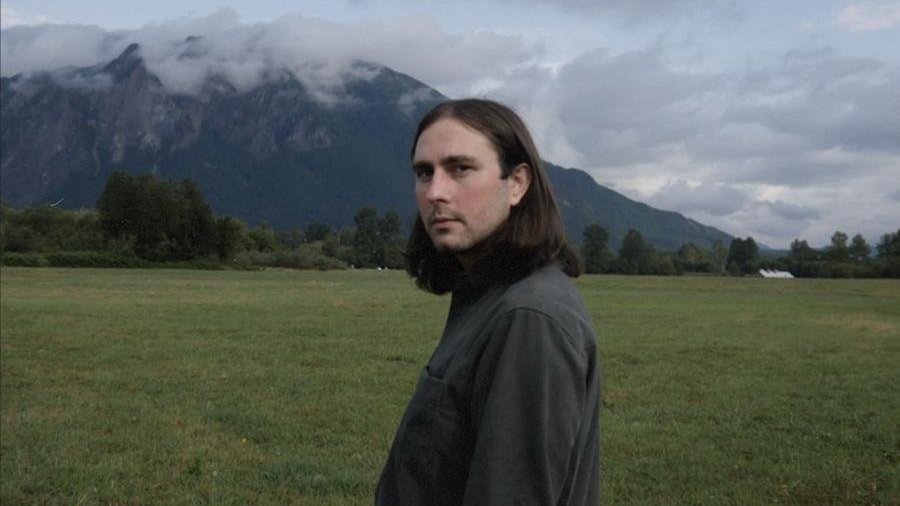 Portland experimental artist Drowse announces new album 'Wane Into It,' releases new single "Untrue In Headphones"