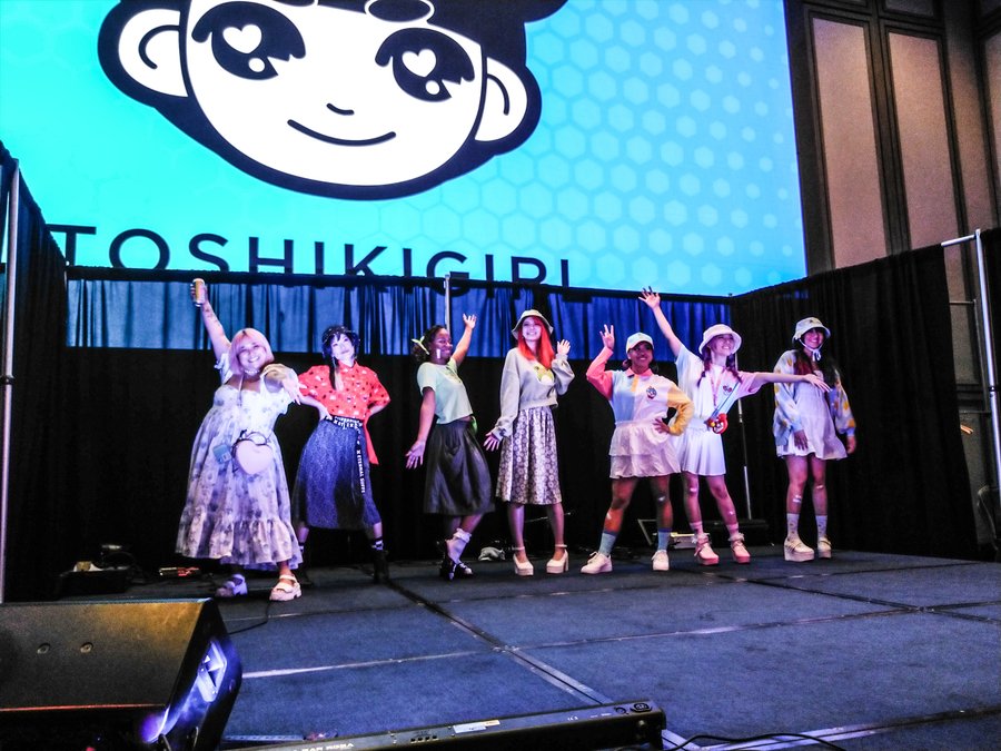  Toshikigirl fashion line 
