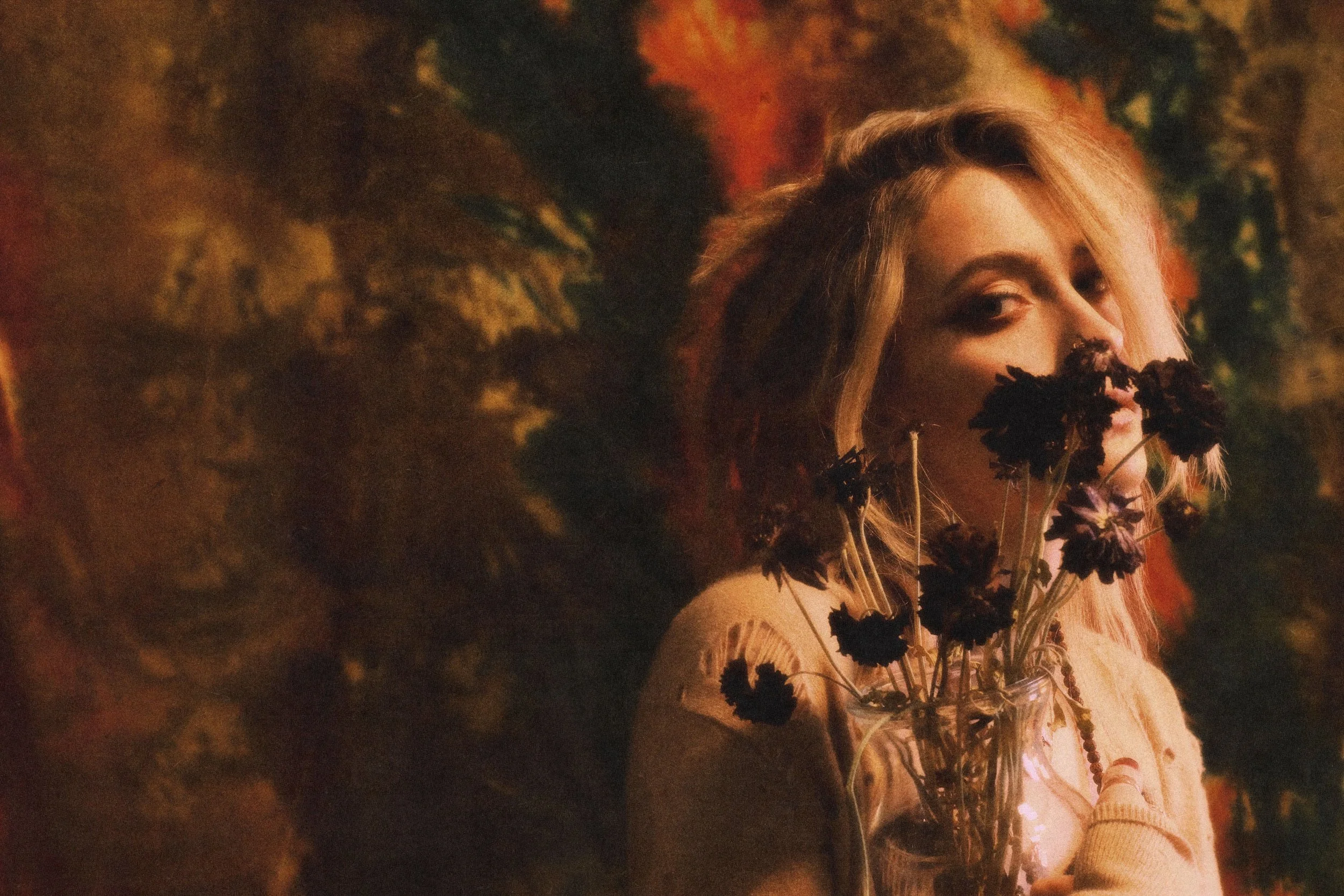 Paris Jackson releases new single "bandaid"