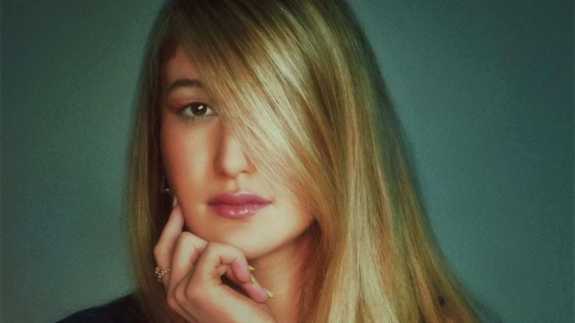 Canadian singer-songwriter Annabel Gutherz releases new single "Saturn's Rings"