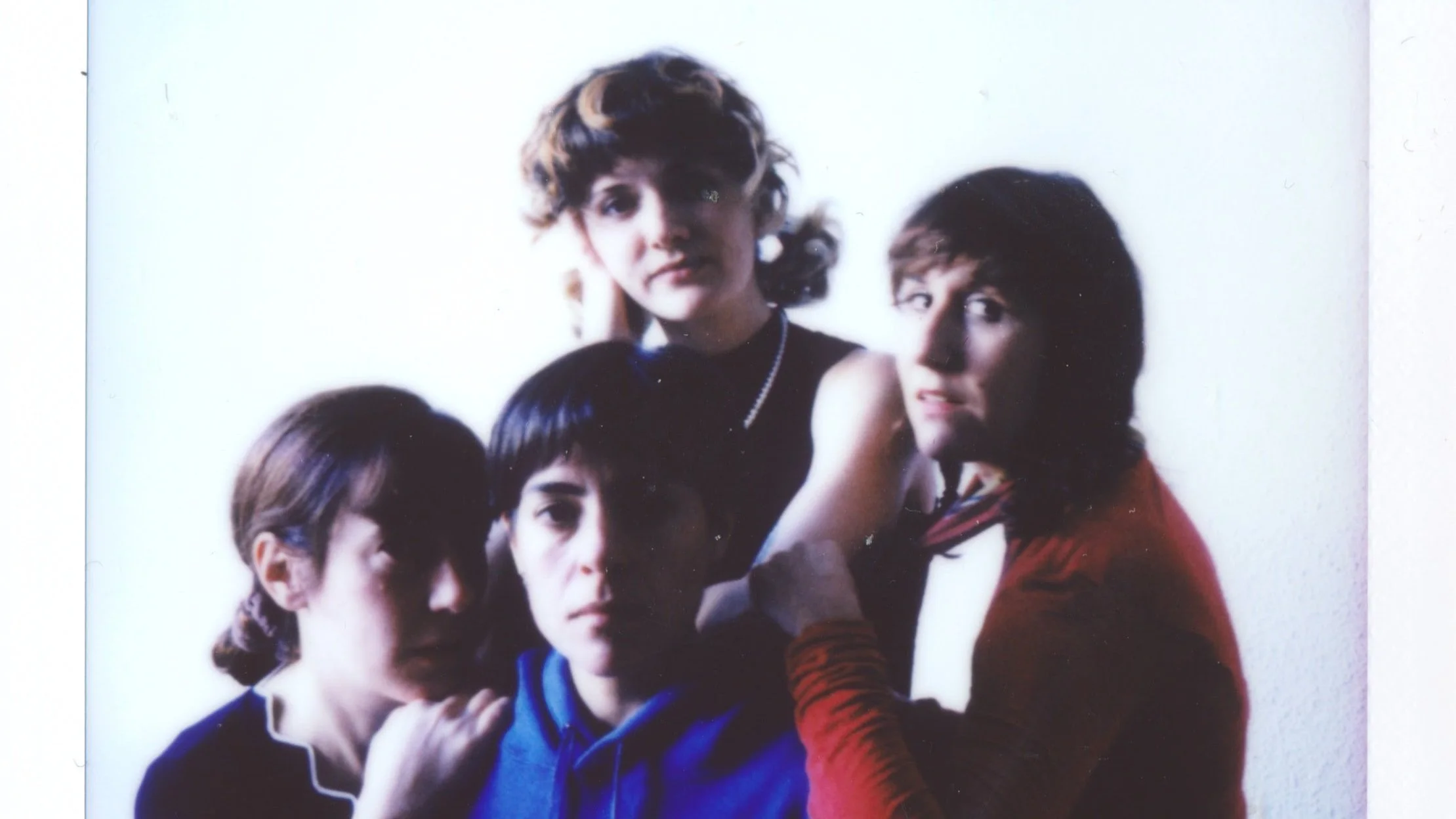 Spanish indie pop band Melenas announce new album 'Ahora,' release new single "Bang"