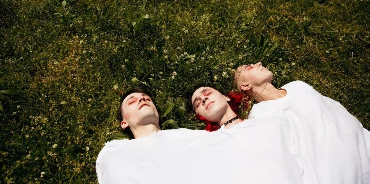 Flesh Eater join forces with Fiona Apple for new single "komfortzone"