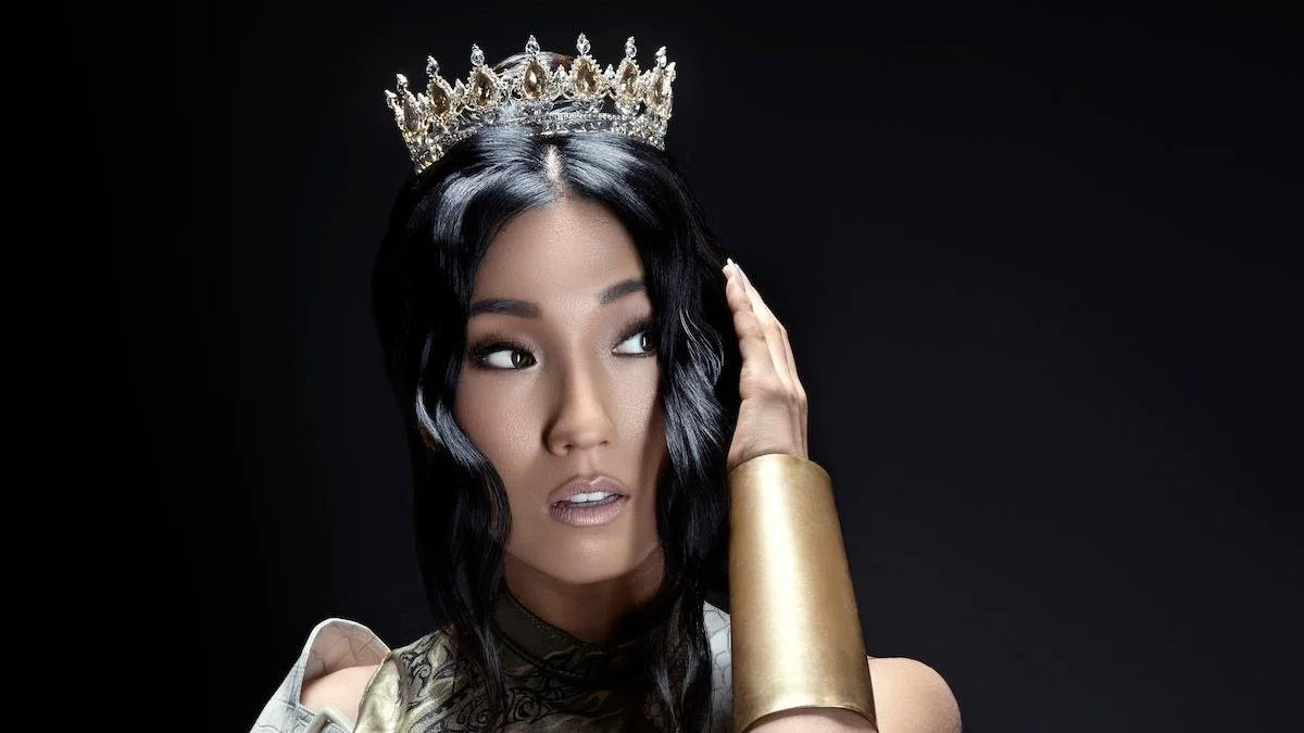 Los Angeles pop-rock artist AZRA releases new single "Bring Me The Crown"