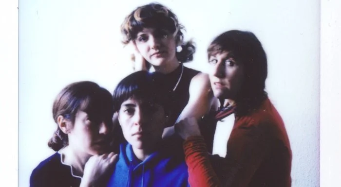 Spanish indie pop band Melenas release new single "Dos Pasajeros"