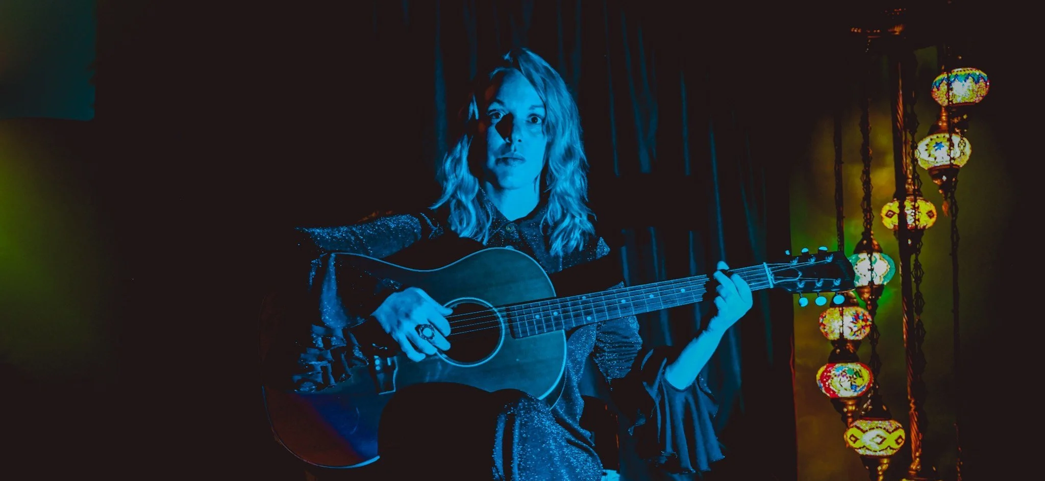 Washington D.C. singer-songwriter Lauren Calve unveils "Subtle Alchemy" live video