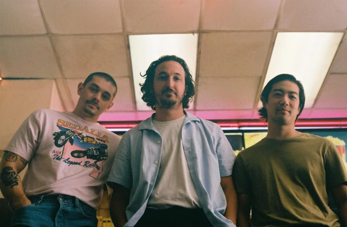L.A. garage rock band The Drives release new single “Overeducated”
