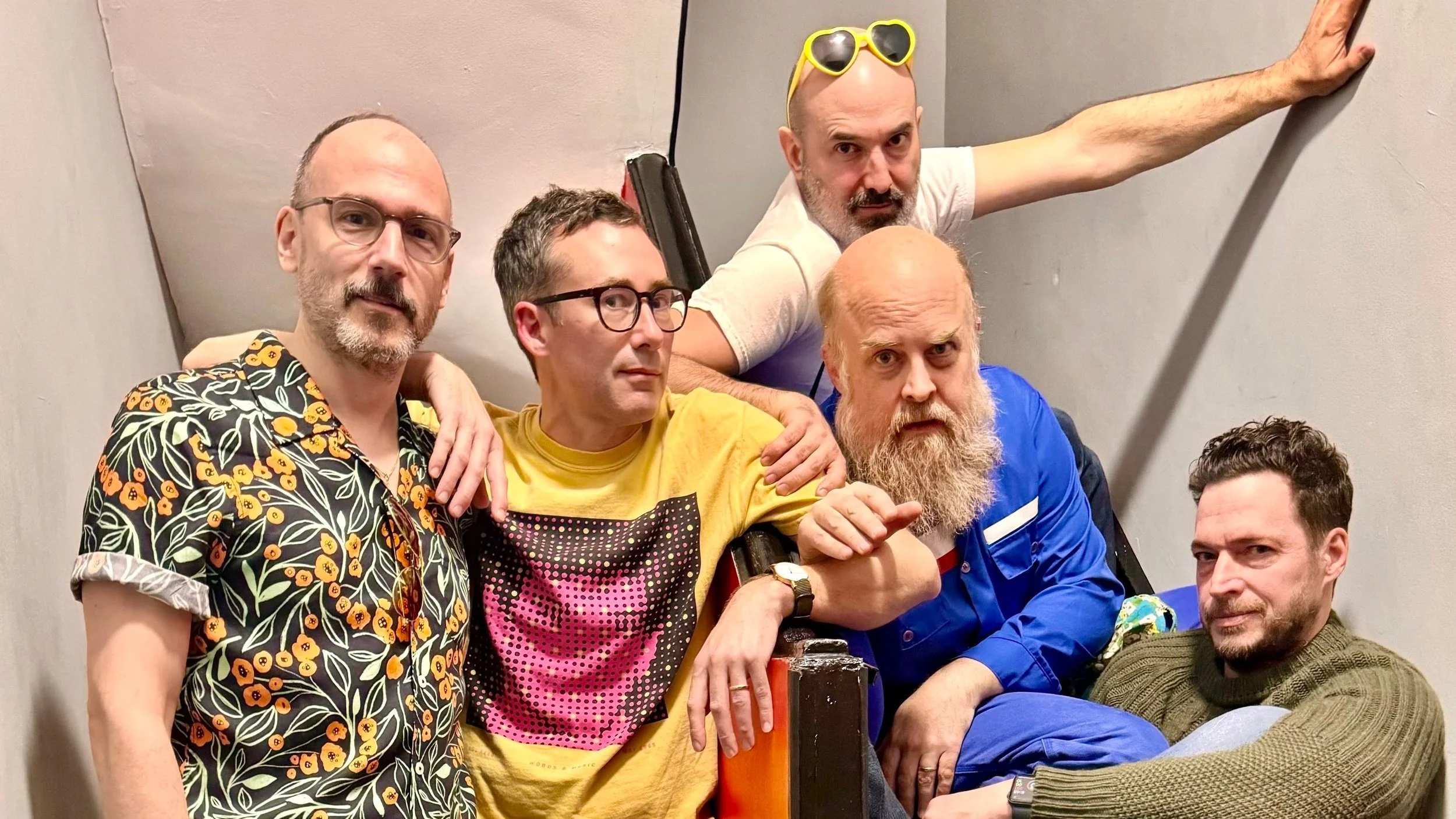 Les Savy Fav release new single "Limo Scene"