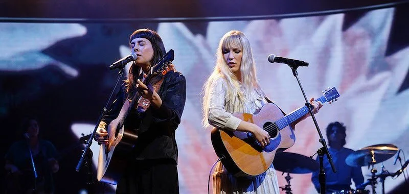 Madi Diaz and Lennon Stella perform new song  “One Less Question” on Jimmy Kimmel Live!