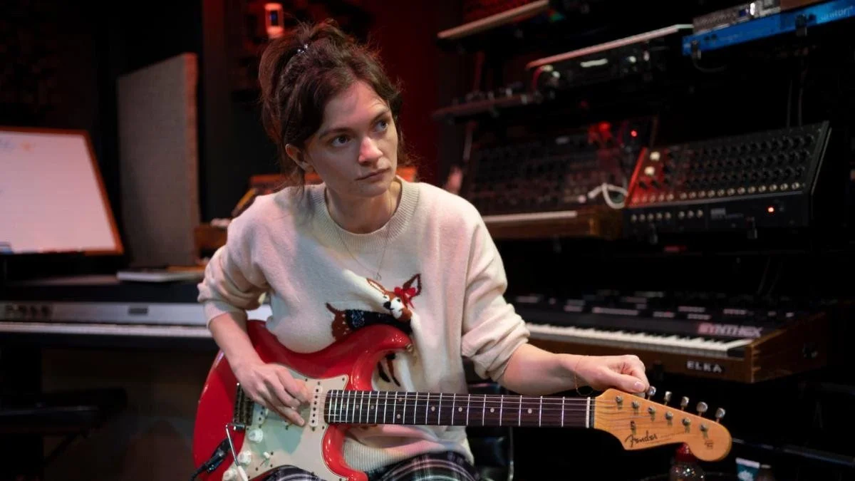 Ginger Winn announces debut album 'Stop-Motion'
