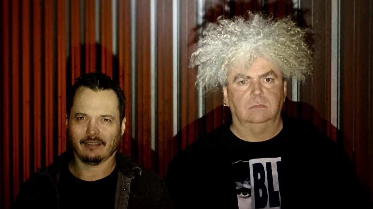 King Buzzo (Melvins) and Trevor Dunn (Mr. Bungle) release "Eat The Spray" video