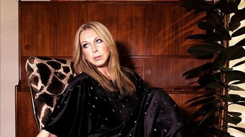Jane Weaver releases "Univers (MEMORIALS Remix)"
