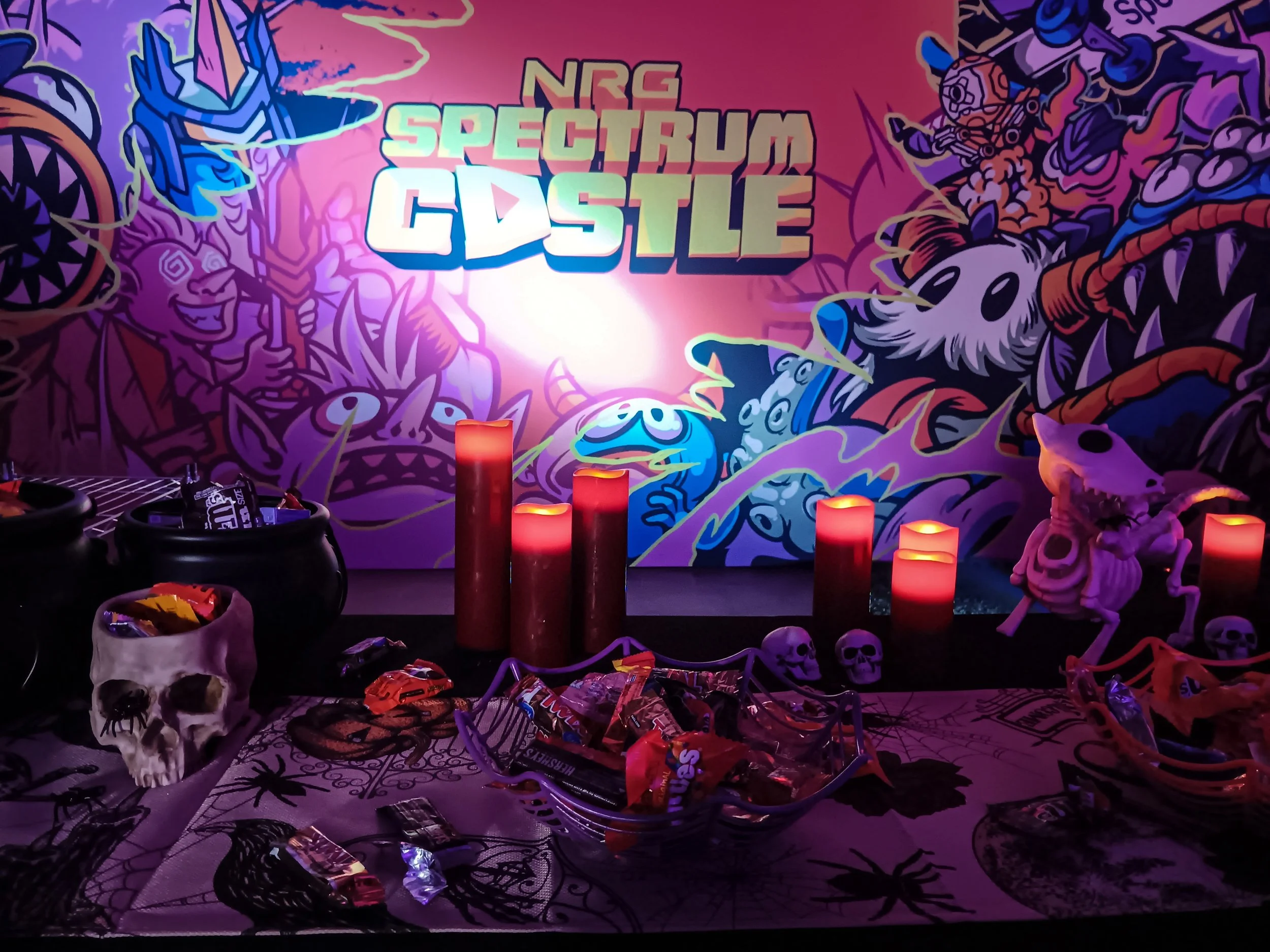 Spectrum x NRG Night at the Castle - Photo credit - Terrance Pryor - MP3s and NPCs (8).jpg